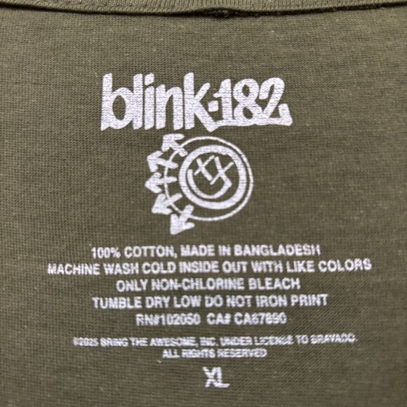 Blink-182 Gradient Spell Out Logo Pop Punk Band T-Shirt XL - Picture 4 of 5